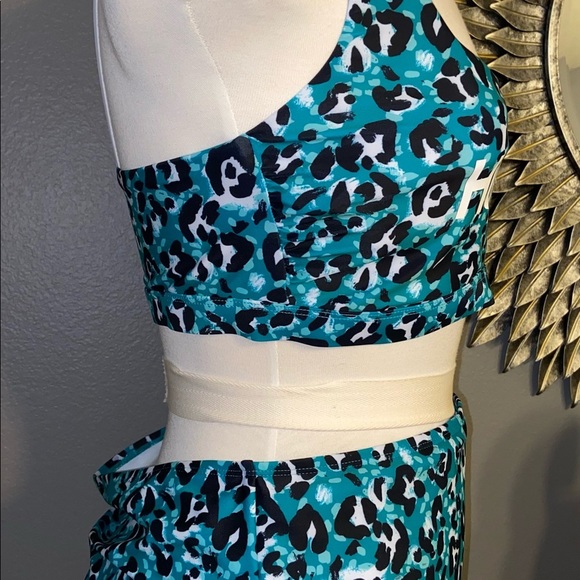 Hurley green animal print bikini set - Picture 5 of 16